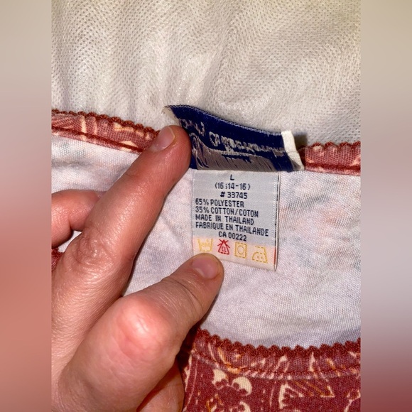 Red Patterned Short Sleeve Top - Picture 3 of 5